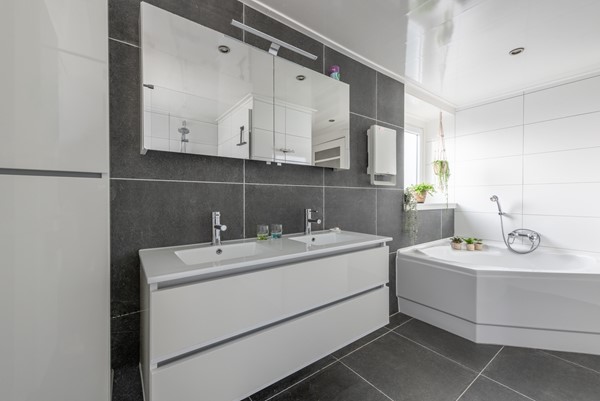 Medium property photo - Hoefweg 12, 7312 DJ Apeldoorn